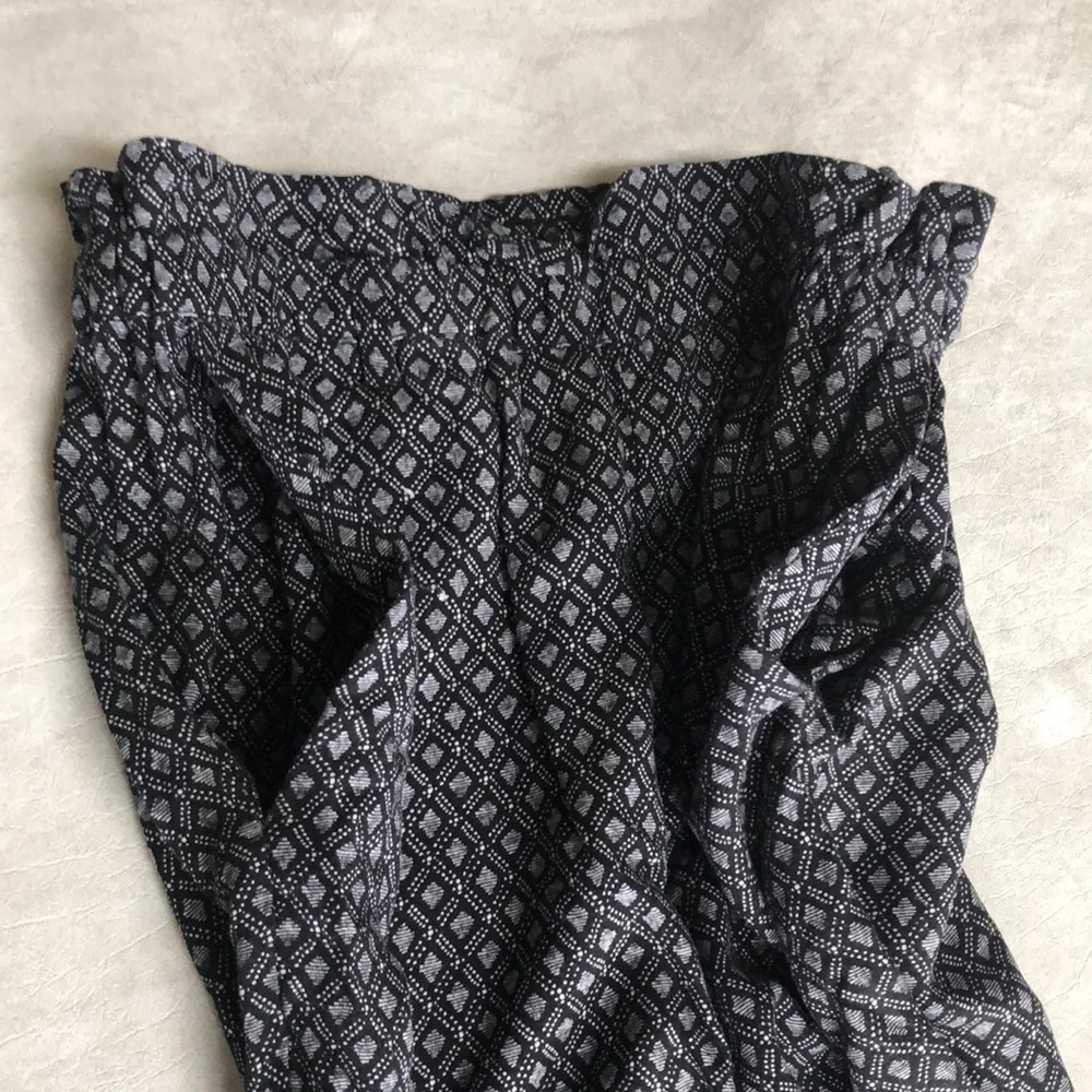 H&M Women's Soft Pull On Pants With Belt & 2 Side Pockets Elastic Waist Size 4